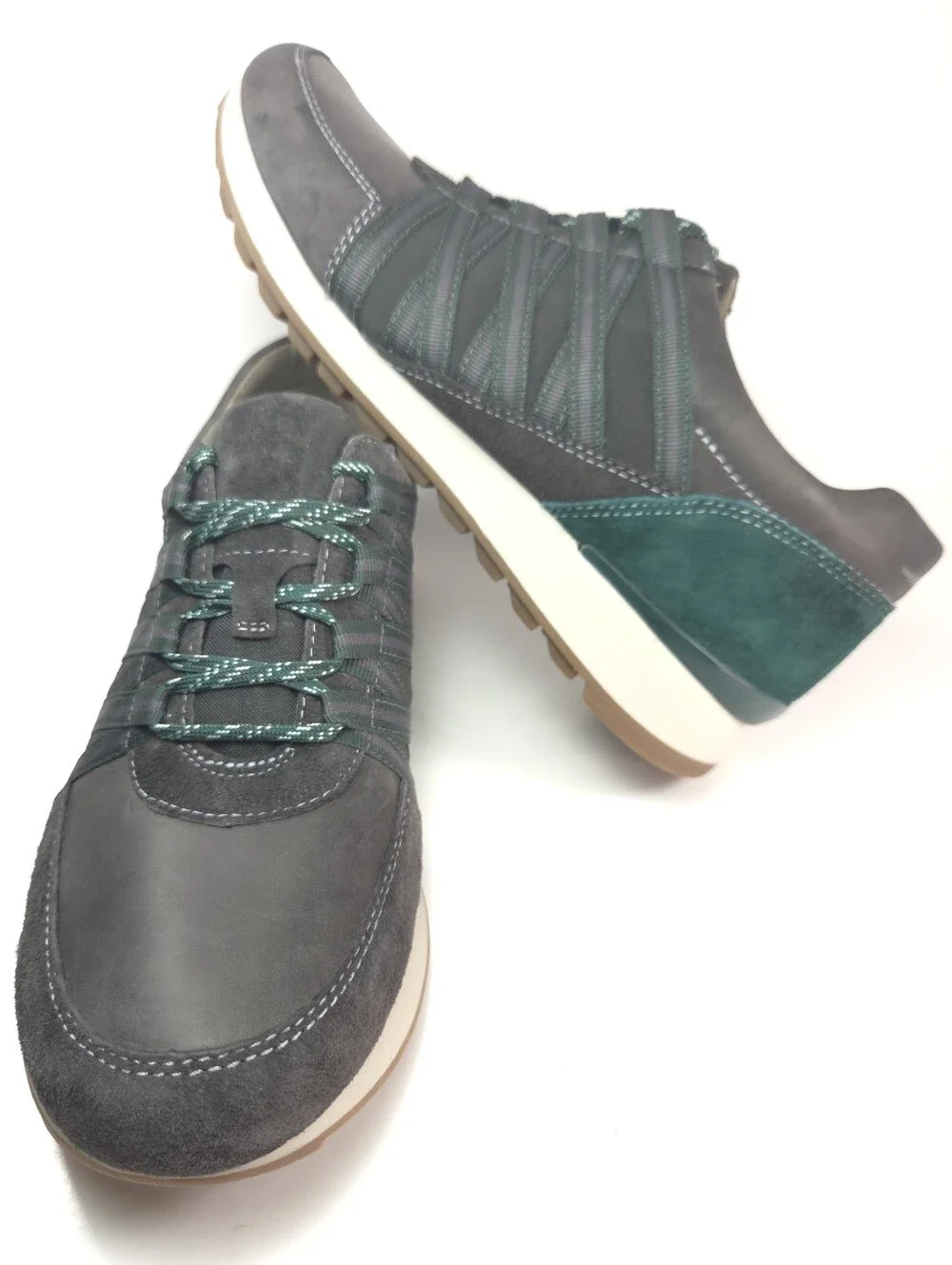 Dansko Gabi Charcoal Gray Leather Lace‑Up Sneakers w/ Emerald Accents Sz 9.5